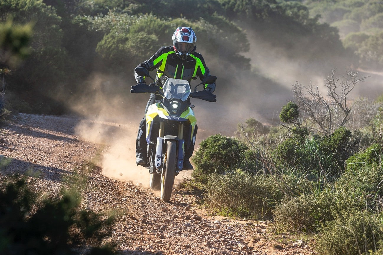 LAKESIDE TERRACE ADVENTURE BIKE LABO.