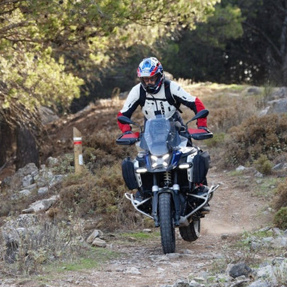 LAKESIDE TERRACE ADVENTURE BIKE LABO.