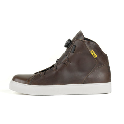 FIFTY-SIX LEATHER RIDING SHOES