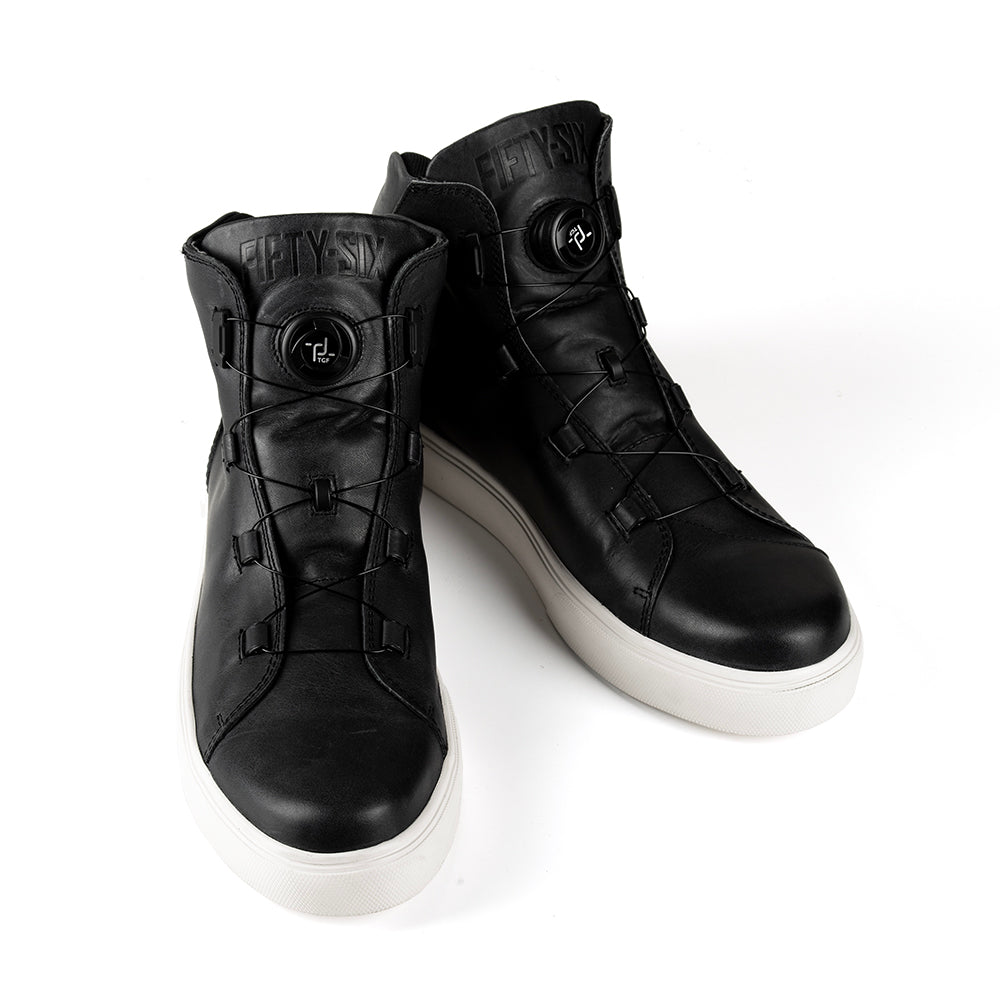 FIFTY-SIX LEATHER RIDING SHOES
